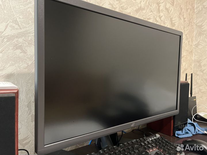 Продается монитор asus Rog Strix