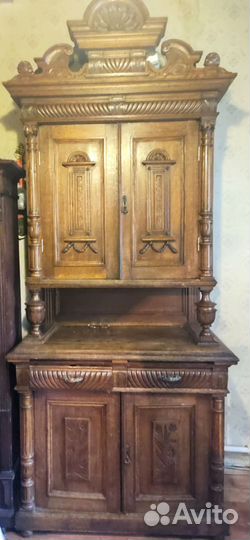 Старинный буфет