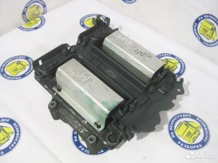 Блок электронный управления двигателем 2061756 sca