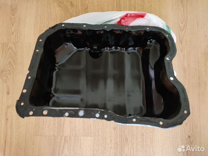 Поддон двигателя 2.4л