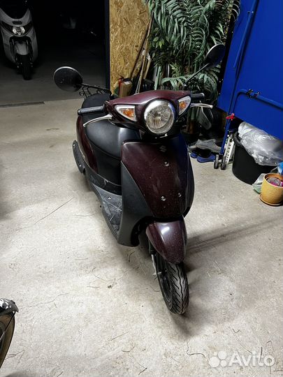 Мопед Suzuki 50 см3 2020 год в идеале
