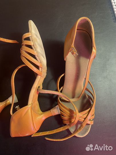 Обувь и накладки для танцев