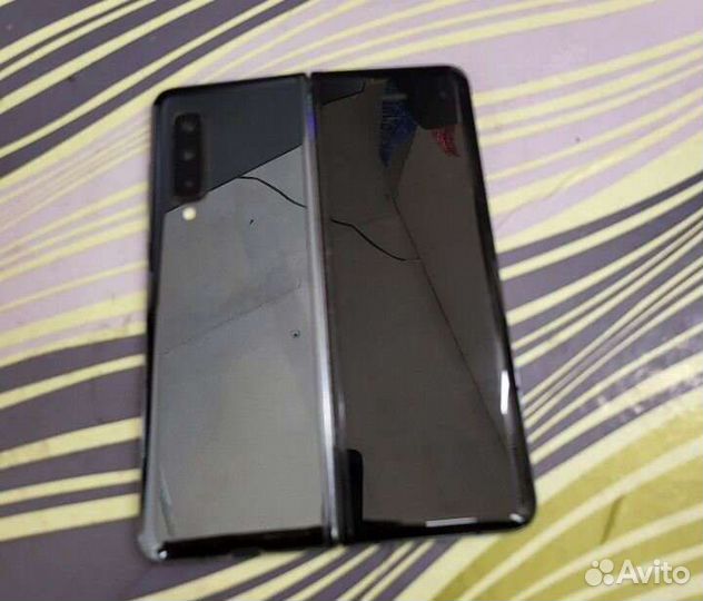 Samsung Galaxy Fold, 12/512 ГБ