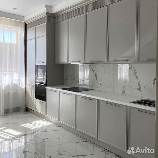 Кухонный гарнитур прямой в потолок на заказ