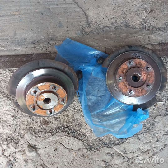 Поворотный кулак niva тревел