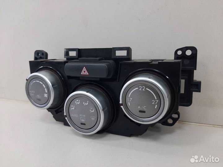 Блок управления климатической установкой Subaru Im