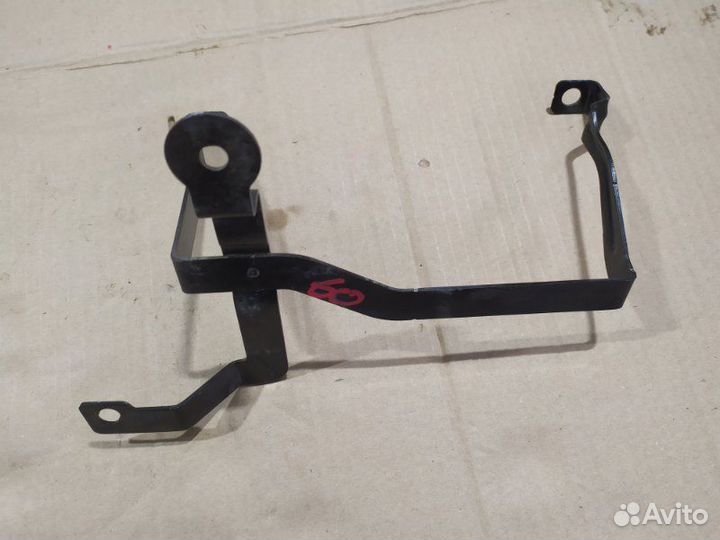 Кронштейн Renault Fluence K4MV838 2010