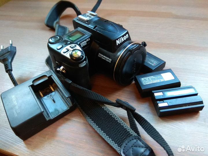 Nikon 5700 coolpix