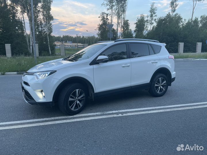 Toyota RAV4 2.0 CVT, 2016, 120 000 км