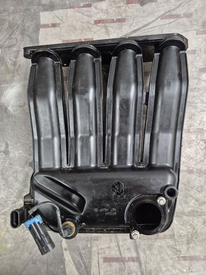 Mercury 40HP 02-10 коллектор впуска