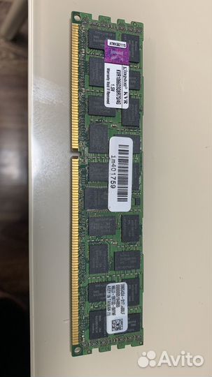 Модуль памяти Kingston KVR1066D3Q8R7S/4G
