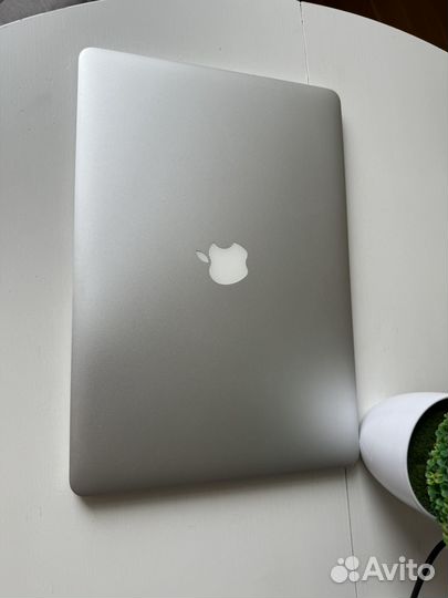 Apple Macbook Pro 15 mid 2015