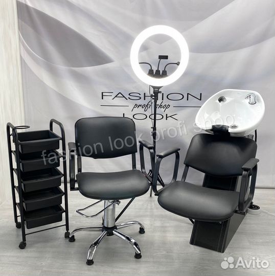 Парикмахерское кресло и мойка