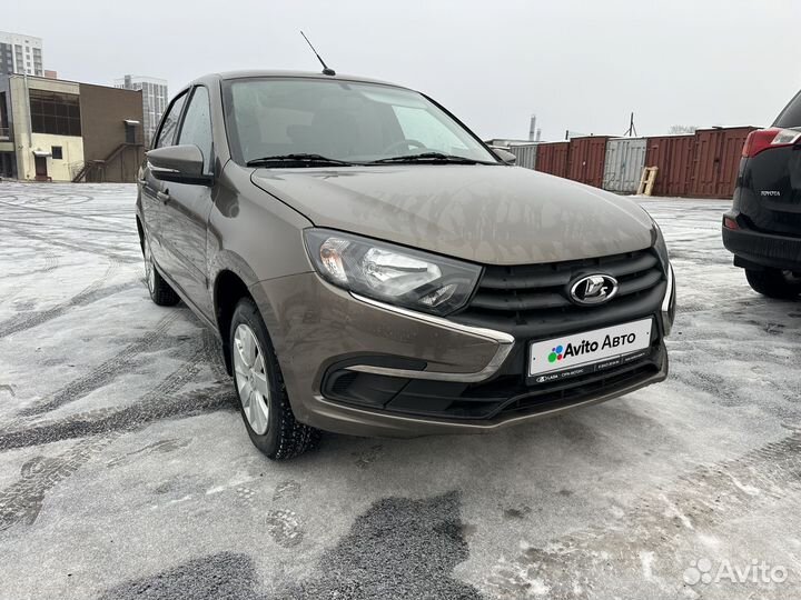 LADA Granta 1.6 МТ, 2022, 31 900 км