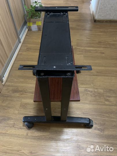 Подставка под телевизор