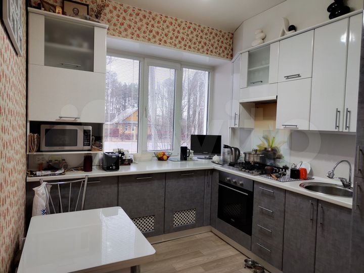 3-к. квартира, 52 м², 1/2 эт.