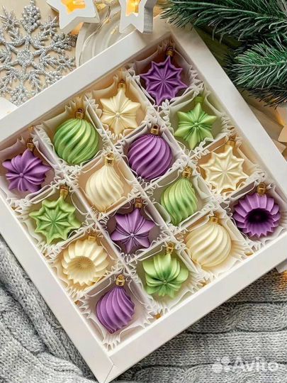 Клубника, бананы в наличии в бельгийском шоколаде