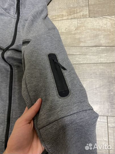 Зипка nike tech fleece