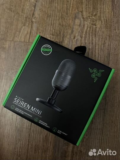 Микрофон Razer seiren mini