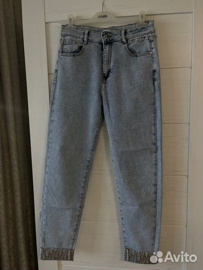 Джинсы