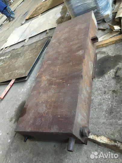 Продам емкость вода гсм