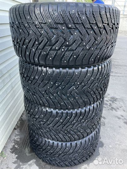 Nokian Tyres Hakkapeliitta 8 SUV 295/35 R21 107T