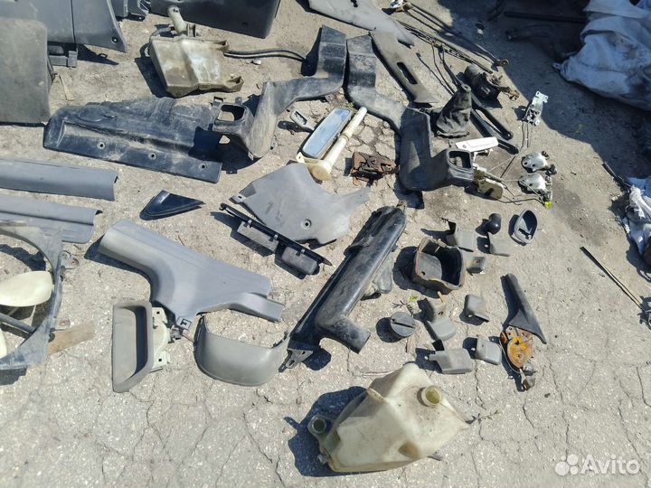 Mazda 626 пластик салона