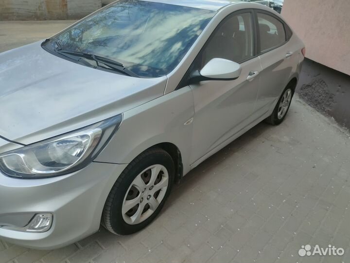 Hyundai Solaris 1.4 AT, 2011, 135 000 км