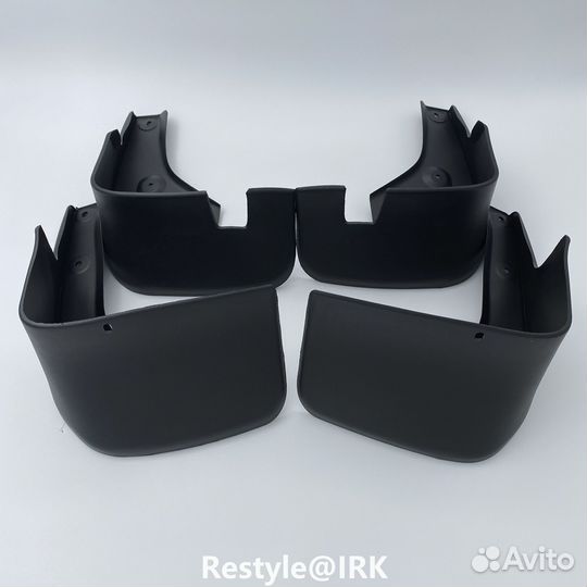 Брызговики Lexus RX330 03-09г Черные