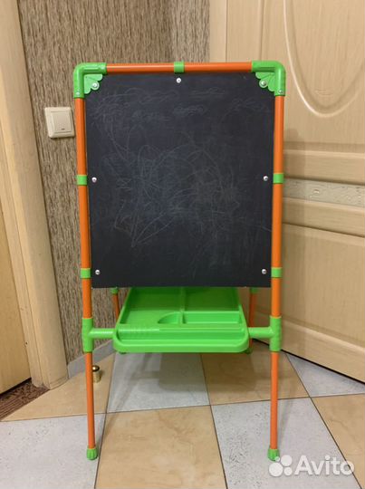 Мольберт Ника