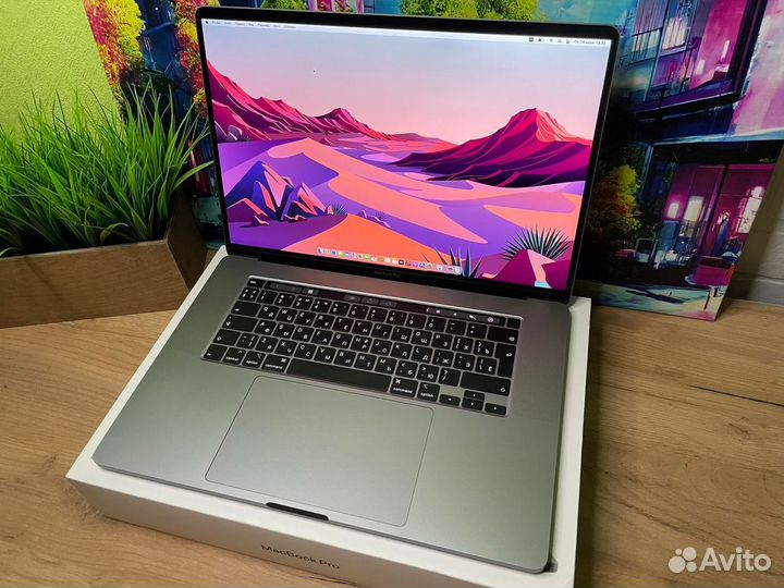 Apple MacBook Pro 16 2021 i7-16-512