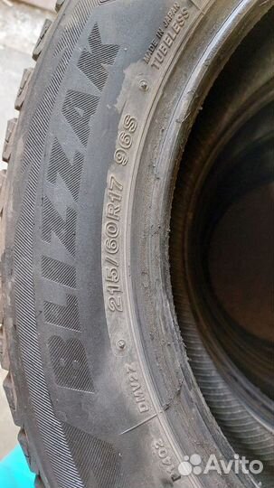 Bridgestone Blizzak DM-V2 215/60 R17