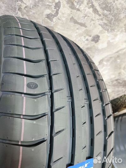 Triangle EffeXSport TH202 245/40 R18