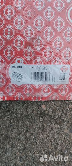 Прокладка масляного поддона на Вольво FH12