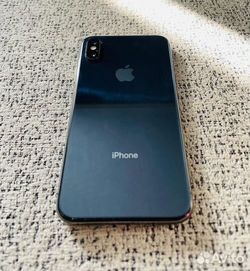 iPhone X, 64 ГБ