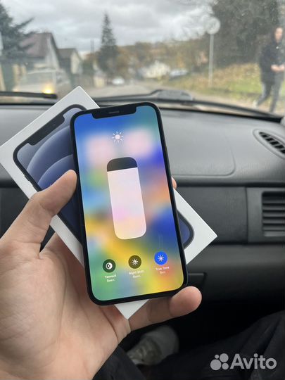 iPhone 12, 64 ГБ