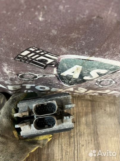 Датчик контроля слепых зон Kia quoris 3.8