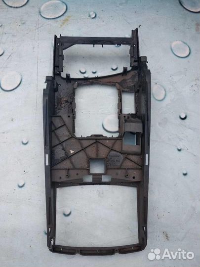 Накладка декоративная на торпедо 4F1864261K