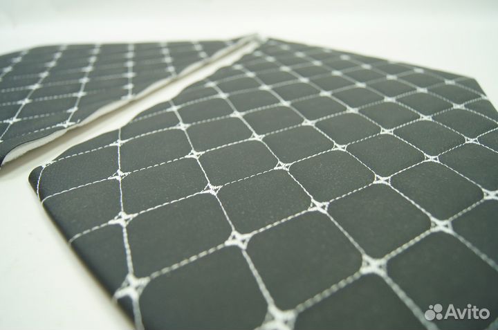 Облицовка задней стойки 2105-2107 экокожа