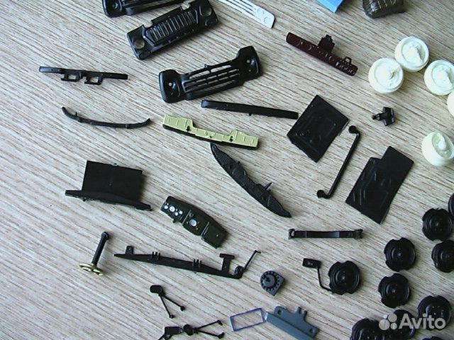 Куча з/ч для моделей 1/43