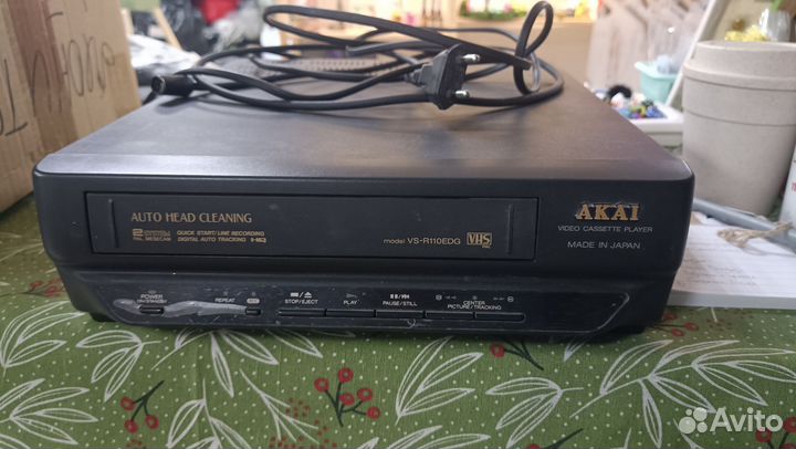 Видеомагнитофон Akai