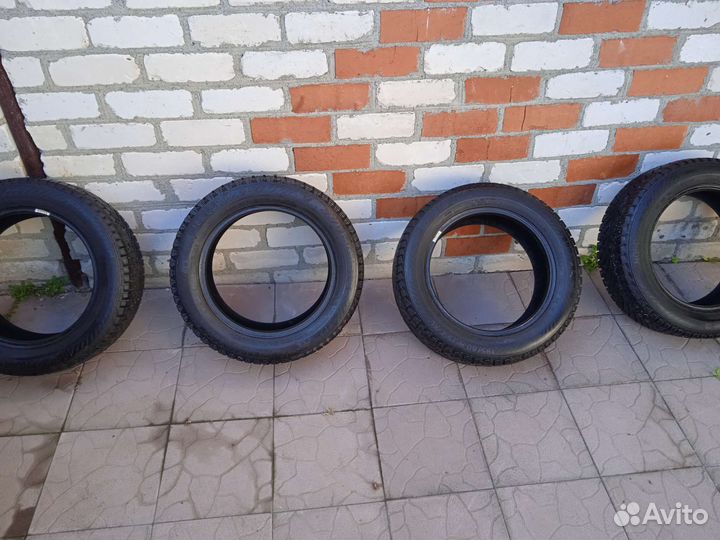 Gislaved Nord Frost 200 185/60 R15
