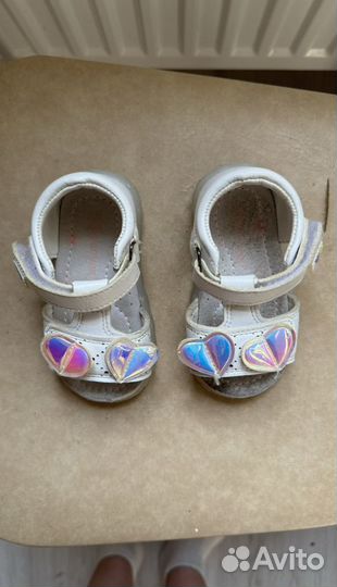 Босоножки сандали светящиеся для девочки 22р