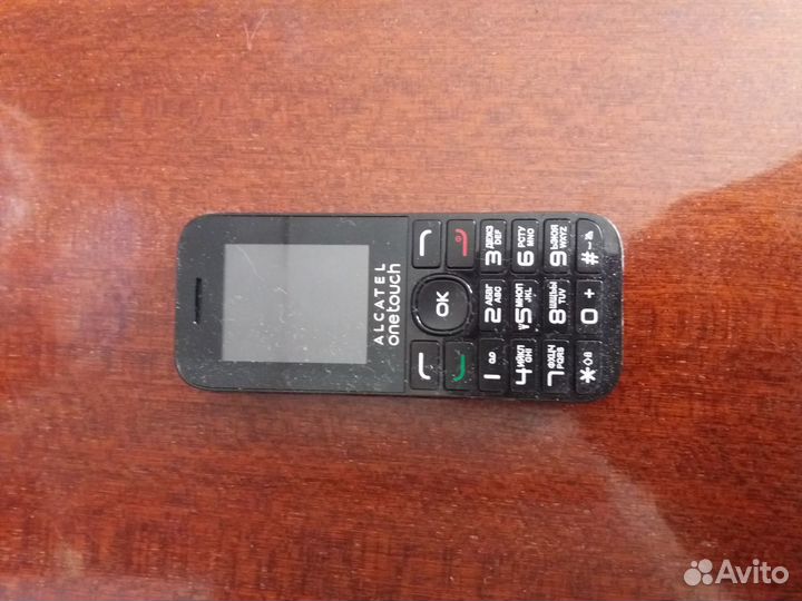 Телефон Алкатель