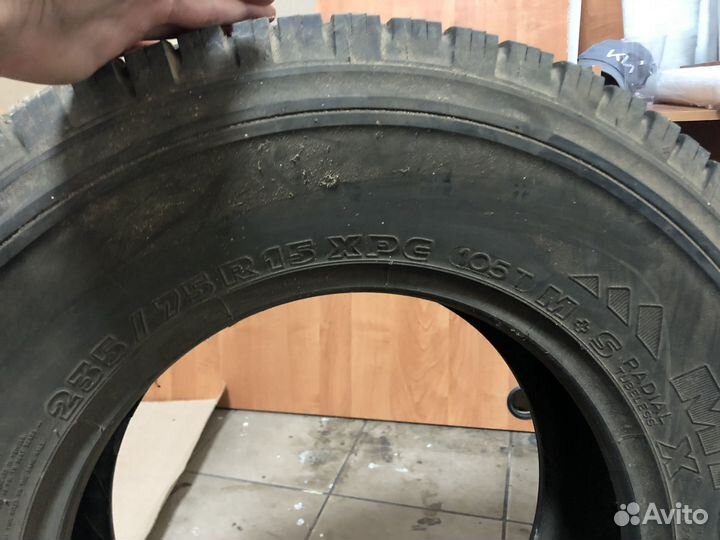 Michelin 4x4 XPC 235/75 R15 105M