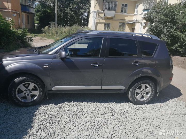 Mitsubishi Outlander 3.0 AT, 2006, 246 500 км