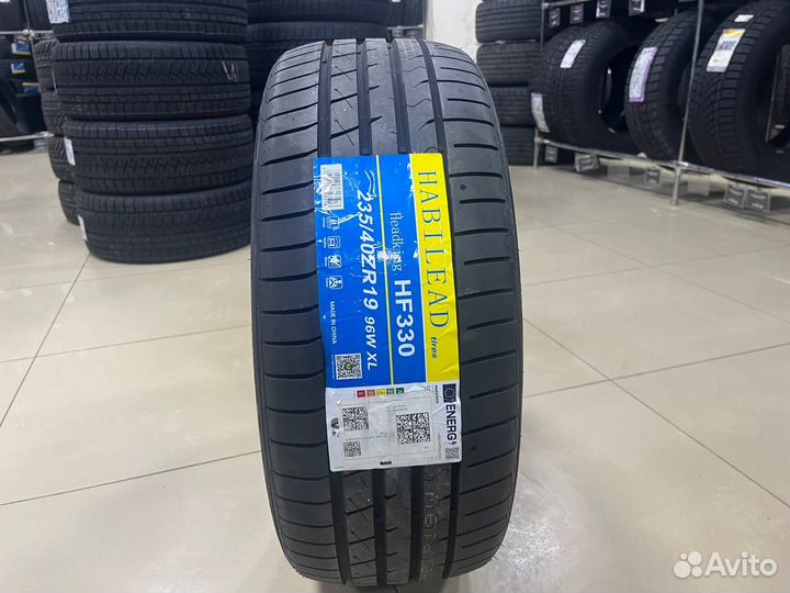 Habilead HF330 235/40 R19 96W