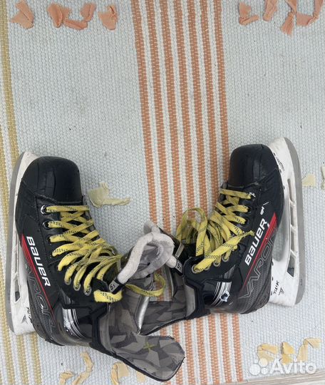 Хоккейные коньки bauer vapor x3 s23