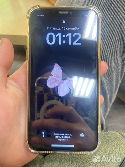 Телефон iPhone 11