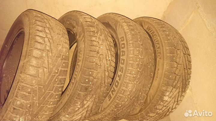 Roadstone Winguard Ice 225/65 R17